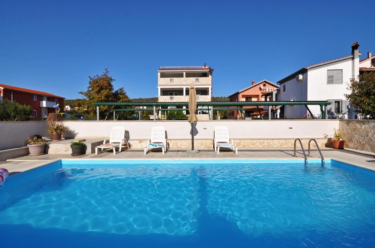 Apartment Tony With Private Pool Sukošan Exterior foto